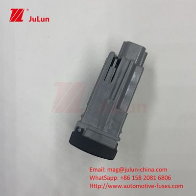 مفتاح التحكم المركزي توقف مفتاح الخطر الخفيف زر شاحنة فورد BC45-13A350-BA أودي A6L C6