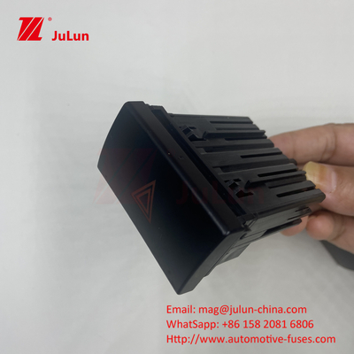 مفتاح التحكم المركزي أوقف مفتاح خطر الضوء زر BC45-13A350-BA 12V 24V زر شاحنة شاحنة زر خطر