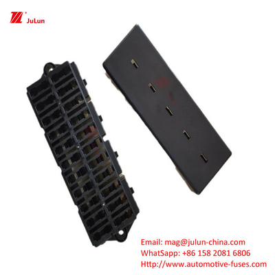 32V 500A إعادة تعيين يدوي قطع غيار السيارات محطة حماية الدائرة الإلكترونية التيار 30-500A عازل الدوائر صندوق فيوز