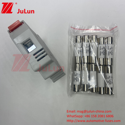 فيوتوكيول السيراميكي للطاقة الشمسية 1000DC 1500DC 32a 40a 50Amp الطاقة الشمسية PV Dc حامل فيوتوكيول الكهربائي مع 14