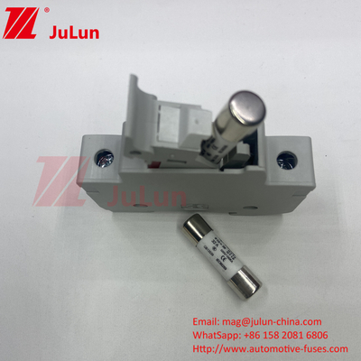 المصنع المهني BYPV-18 1pole 16a 1000v Dc Din Rail Fuse Holder مع 1500v Dc فيوز للطاقة الشمسية