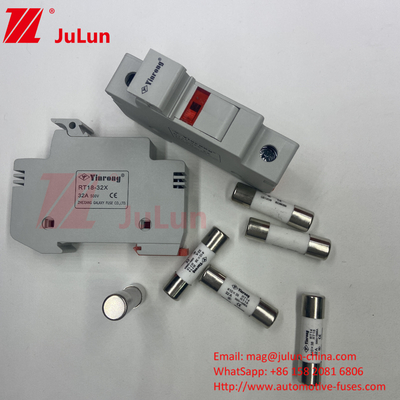 حامل مع فيوز السيراميكي لحماية وحدات الطاقة الشمسية 15A الفيوز الشمسية الفيوز 1000V 10 * 38mm دين ريل الفيوز الشمسية