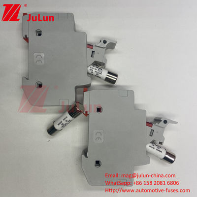 1000 فولت حامل فيوز الفوتوغرافي مع 15A 10x38 ملم فيوز شمسي PV فيوز شمسي DC حامل فيوز 1000 فولت مع وصلات فيوز سعر رخيص