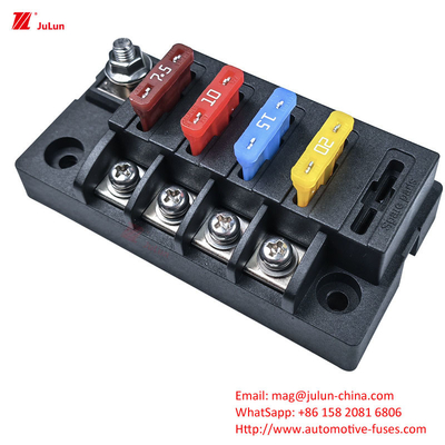 قطع الغيار للسيارات الثقيلة 30A-500A الجهد المسموح به 32V صندوق فيوز حماية الدائرة للمنازل الكهربائية