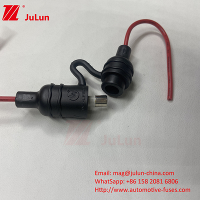 عازل الغبار منخفضة الجهد حامل فيوز السيارة الأحمر الأسود السيليكون PPS 10A 250V