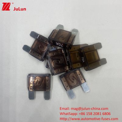 60A إنتاج فيوز شفرات السيارات مع مواد النحاس PA66