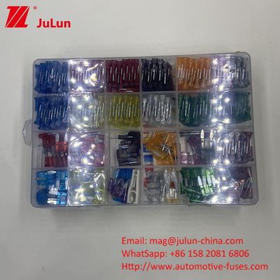 0299 مصابيح شفرات السيارات 15A 32V PA66 النحاس للسيارات مصابيح صندوق حماية الدائرة