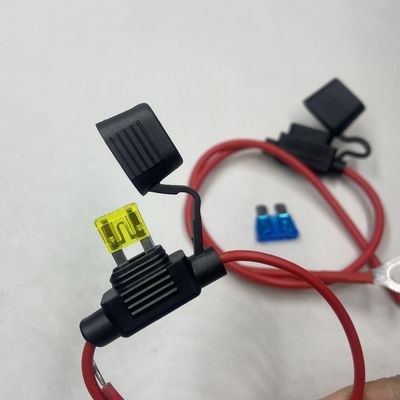 50A 15A 30A 60A أنظمة الطاقة للسيارات حامل فيوز السيارة تطبق على فيوز MIDI ومصممة لمواد نحاس سبائك الزنك ABS