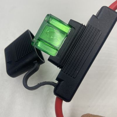 حامل فيوز السيارة مناسب لنظم الطاقة 60A 80A 15A 30A 7A 8A 5A 2A في السيارات يمكن مطابقة فيوز وفقا لمتطلبات العميل