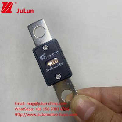 EV320-5C 200A 70VDC سيارة كهربائية فيوز شحن سريع 68 * 19 * 10mm مسافة الثقب 51mm