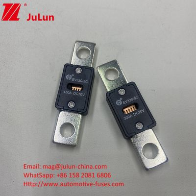 مسافة حفرة 51 ملم للسيارات EV320*-5X 225A 70VDC مصابيح 68*19*10 ملم 6KA القدرة على الكسر للسيارات الأداء