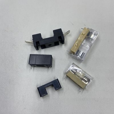 الصمام 5 * 20mm أقصى التوتر 10A 250VDC الصمام السيراميكي 6x30mm على PCBA