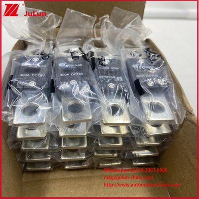 150A مصابيح المركبات الطرقية EV320-5C 5X 400A 200A DC70V 6KA الحد الأقصى للكسر في التيار الحالي AC Ev محول شاحن متوافق لسيارات كهربائية خاصة