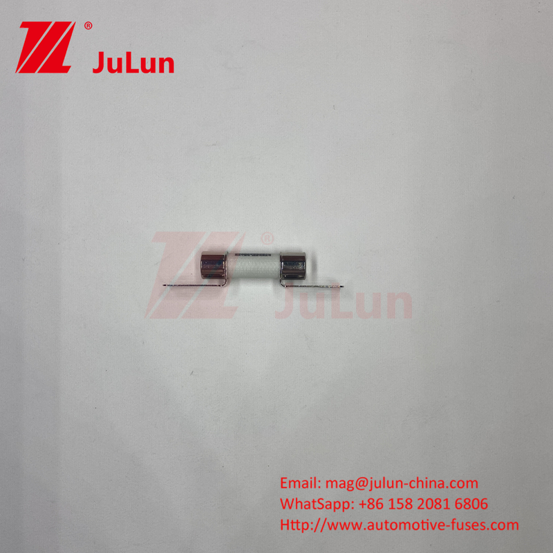 DC750V 10A-100A فيوز الكهربائي المربع للسيارات الكهربائية لتخزين الطاقة 25A 30A 50A EV FUSE