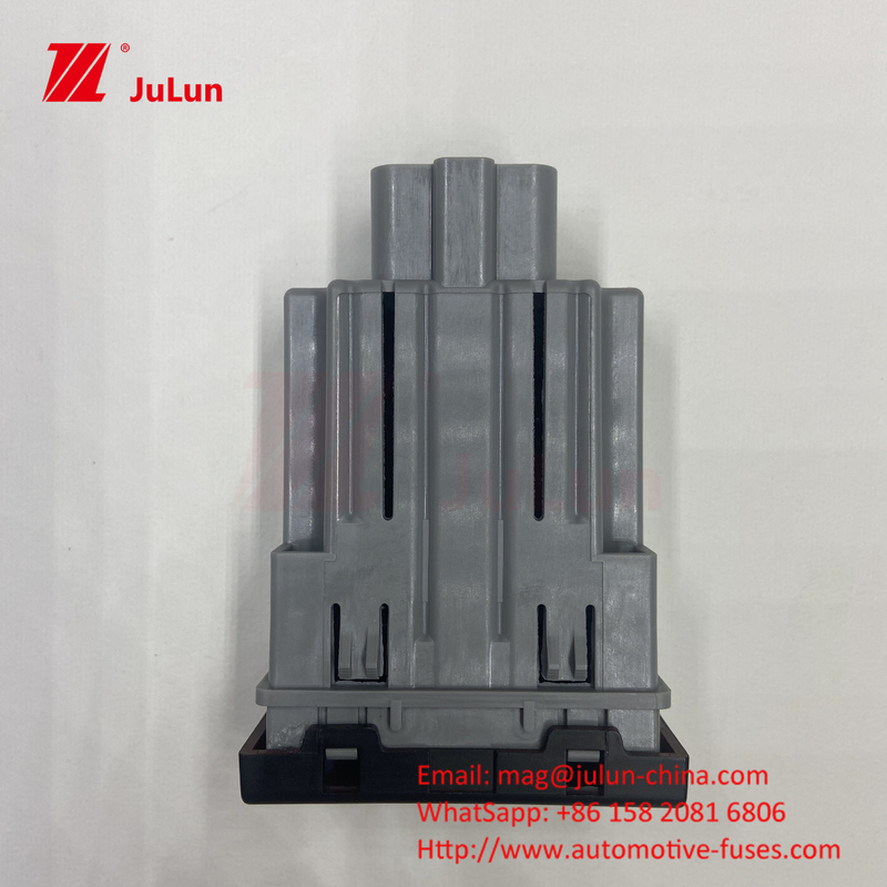 مفتاح التحكم المركزي أوقف مفتاح خطر الضوء زر BC45-13A350-BA 12V 24V زر شاحنة شاحنة زر خطر