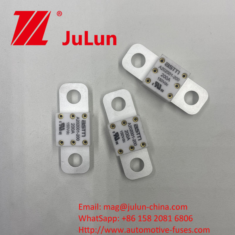 ASTM A202001-100A 150VDC مصابيح السيارات السيراميكية ذات الحجم الصغير المقترح عزم الدوران الضيق 11-13N · m لـ M8 حماية الدورة القصيرة المسموح بها بالتيار العالي