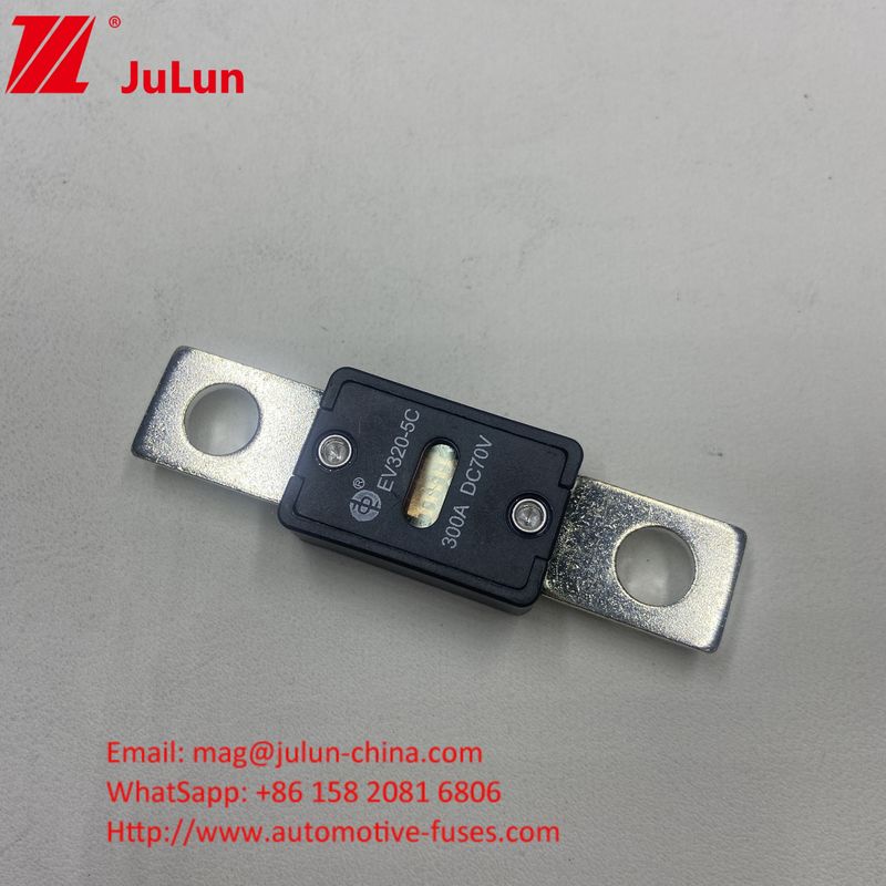 EV320-5C 150A 70VDC SINOFUSE مصابيح السيارات المقترحة عزم دوران ضيق 11-13N · m لتركيب M8 مع خصائص كهربائية دائمة