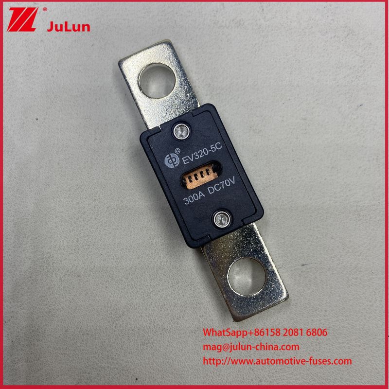 100A DC70V فيوز المركبات الكهربائية المتطورة EV320-5C 5X 150A 300A DC70V شحن سريع بمادة الجسم السيراميكي و 6KA الحد الأقصى لتيار الكسر