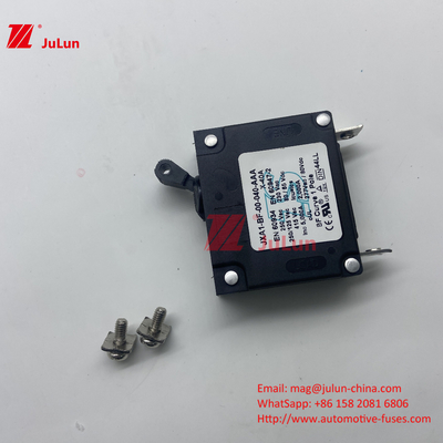 التبديل إعادة تعيين مفكّك الدوائر محافظ التحمّل الحالي الزائد 30A AC DC مفكّك الدوائر البحري للمركبات