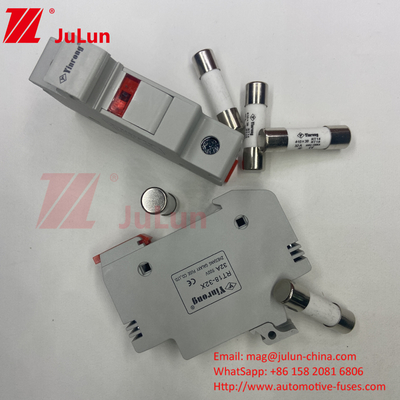 حامل مع فيوز السيراميكي لحماية وحدات الطاقة الشمسية 15A الفيوز الشمسية الفيوز 1000V 10 * 38mm دين ريل الفيوز الشمسية