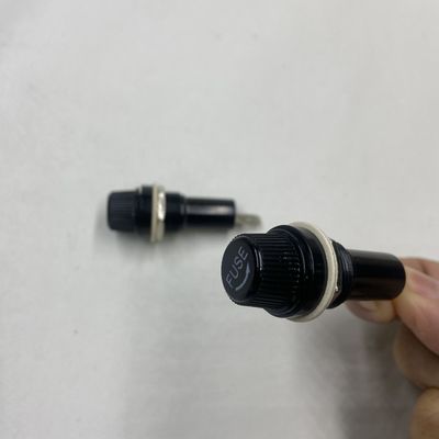 تثبيت 6 * 30mm لوحة مثبتة حامل فيوز الكهربائية للمعدات